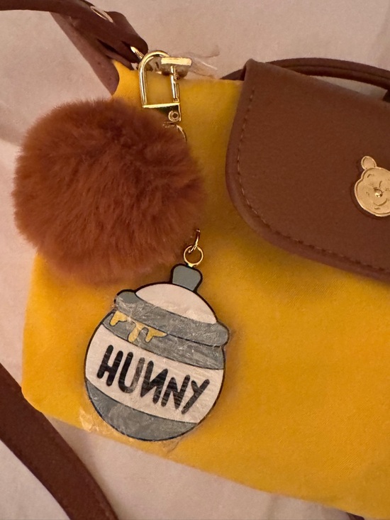 New Disney Yellow & Brown Mini Winnie the Pooh Crossbody Bag w/Bag Charm - Picture 4 of 8